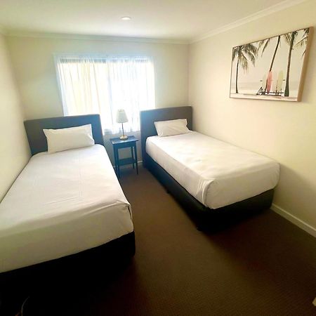 Lakeview Motel And Apartments Роб Экстерьер фото