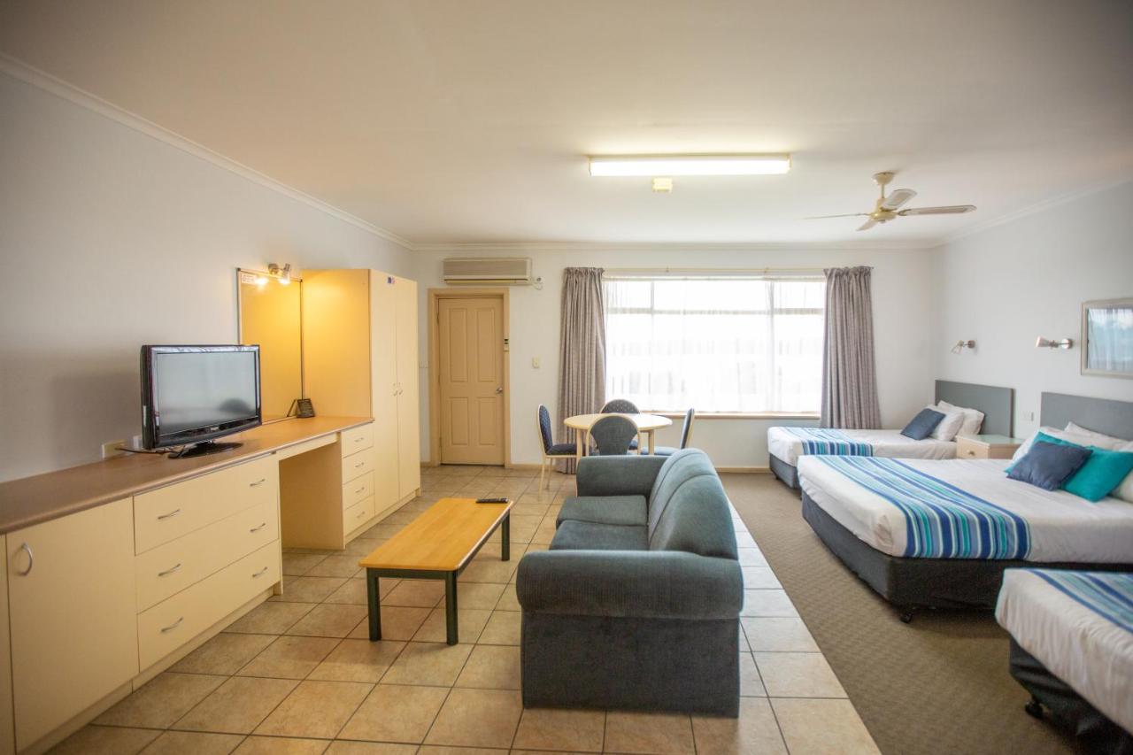 Lakeview Motel And Apartments Роб Экстерьер фото