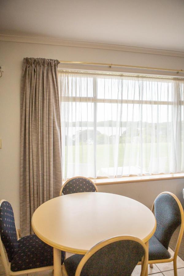 Lakeview Motel And Apartments Роб Экстерьер фото