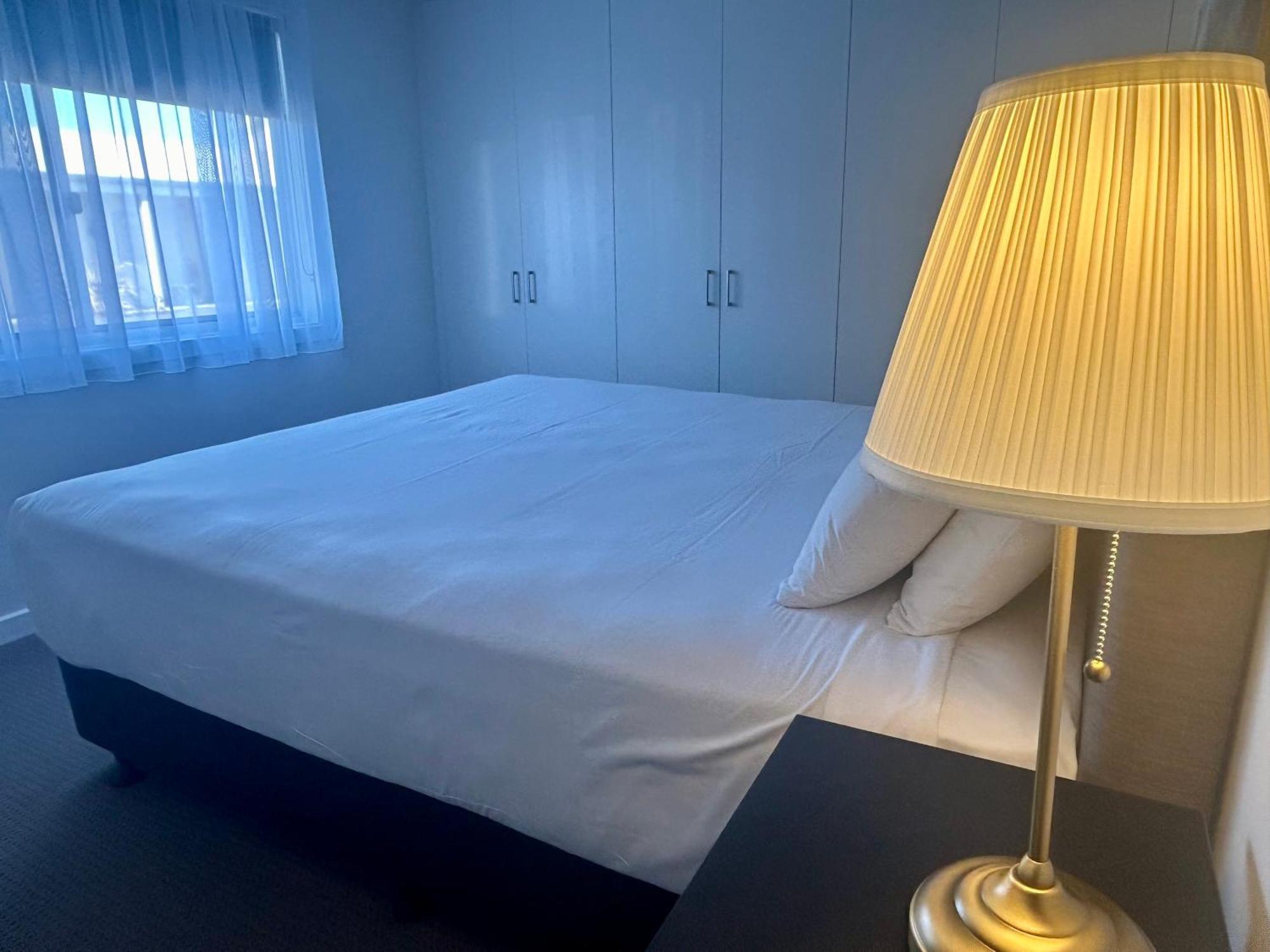 Lakeview Motel And Apartments Роб Экстерьер фото
