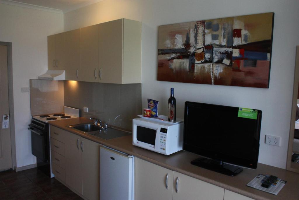Lakeview Motel And Apartments Роб Номер фото