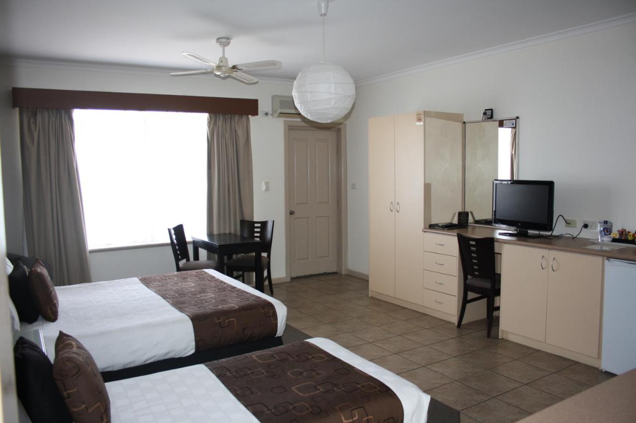 Lakeview Motel And Apartments Роб Экстерьер фото