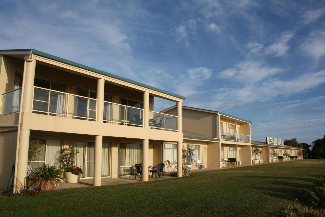 Lakeview Motel And Apartments Роб Экстерьер фото